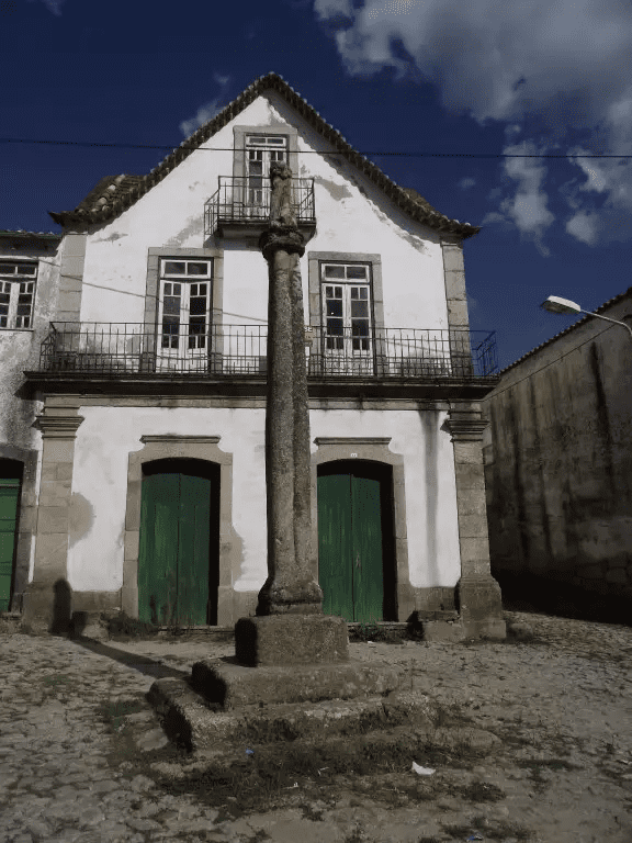 Pelourinho de Midões