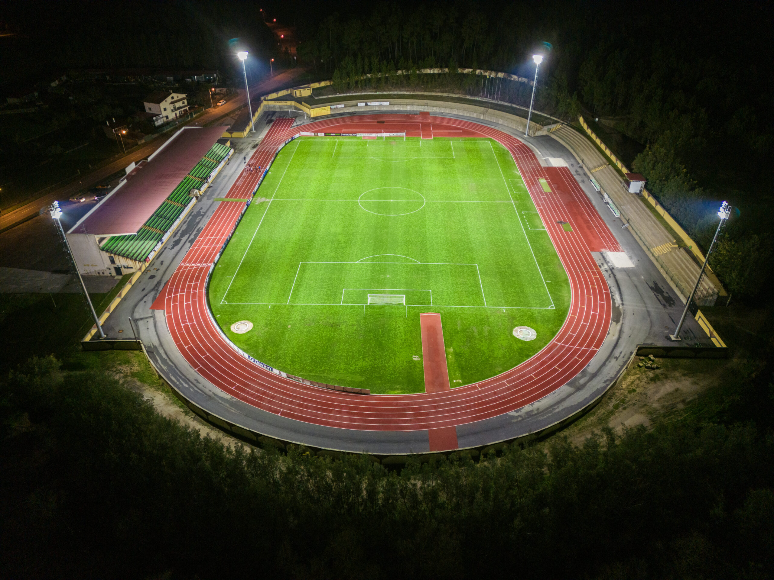 0004 Estádio Municipal Noite