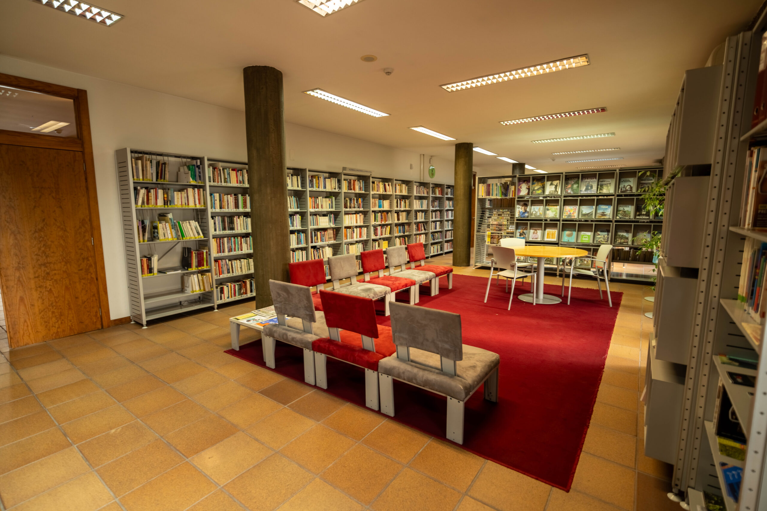 0005 - Espaços Biblioteca