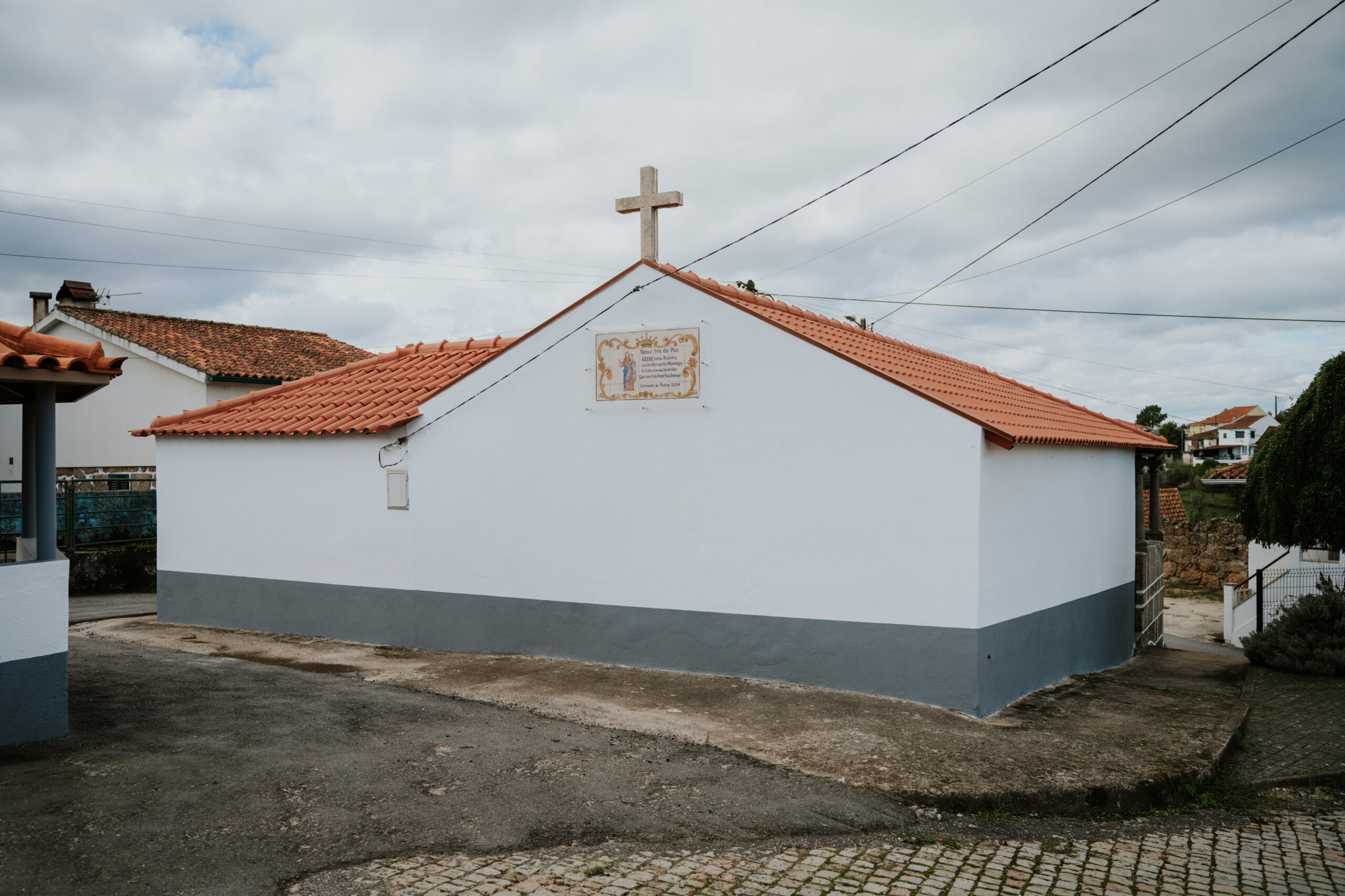 001 - Capela de N. Sra. da Paz - Azere