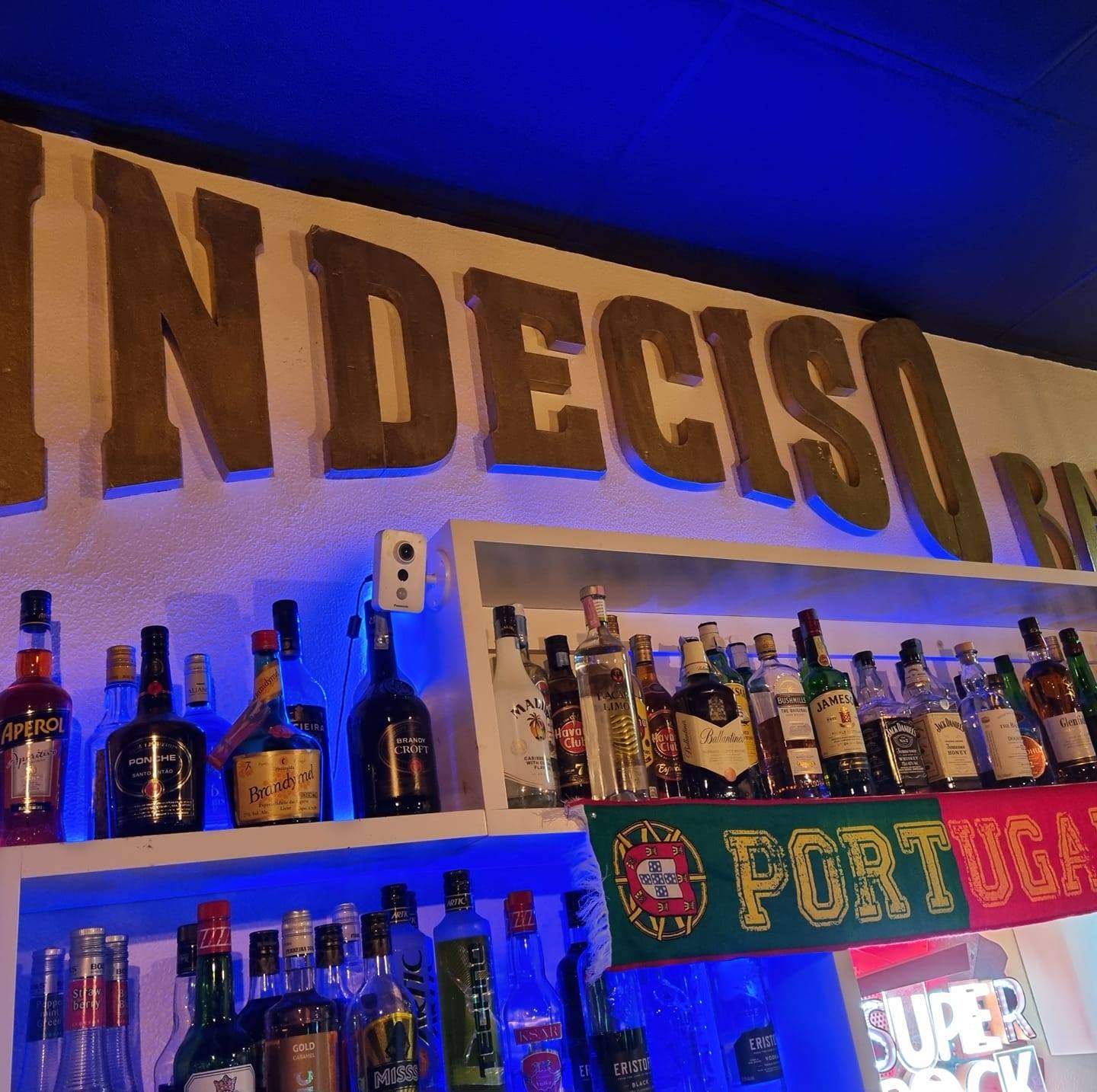 Indeciso Bar